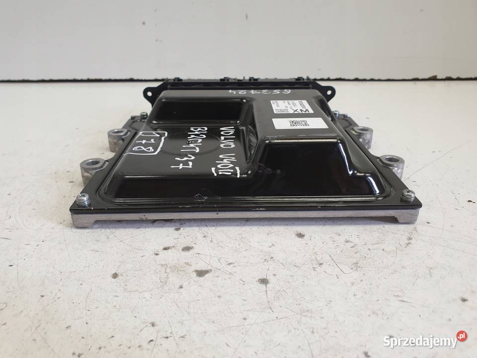 Volvo V40 CROSS COUNTRY 15 T3 STEROWNIK SILNIKA osobowe Chełm