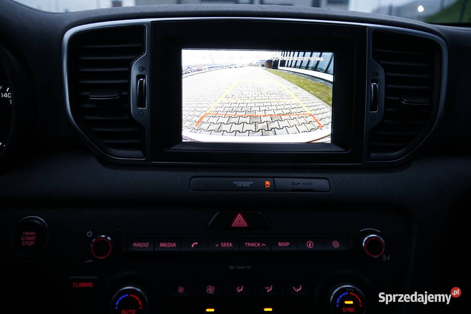 Kia Sportage Nawigacja Kamerka Klimatronic Serws centralny zamek Kielce