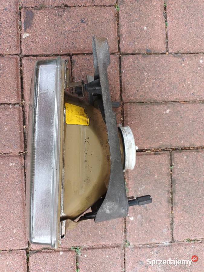 Opel Kadett d lampa przednia prawa strona Poznań