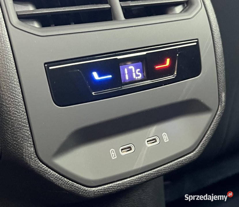 Cupra Leon 2023r IIWŁ ASO Salon AndroidCarPlay