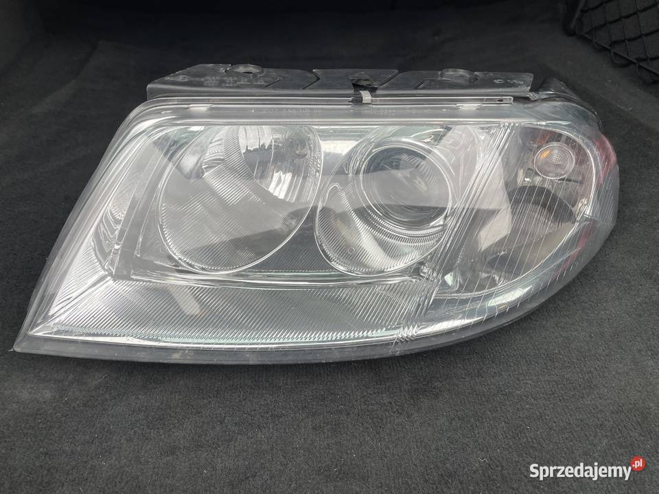 Reflektory przód VW Passat B5 FL używane osobowe Bobrek
