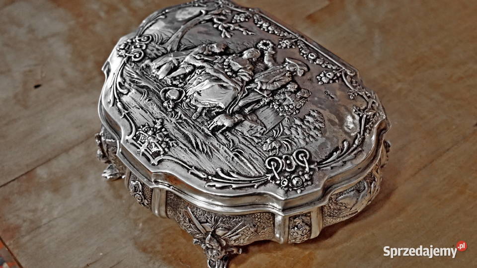 Srebrne pudełkoszkatuła wielka Hanau o wadze 545 Zgorzelec