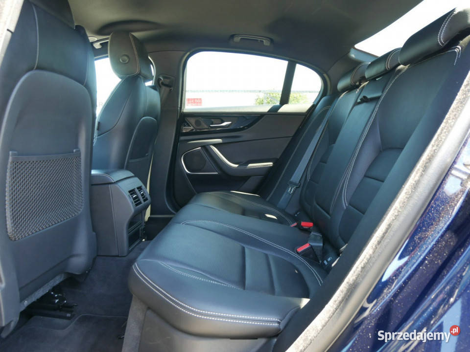 Jaguar XE FL 20 204 Eu6 HSE RDynamicz 4x4 AWD nieuszkodzony XE Goczałkowice-Zdrój sprzedam