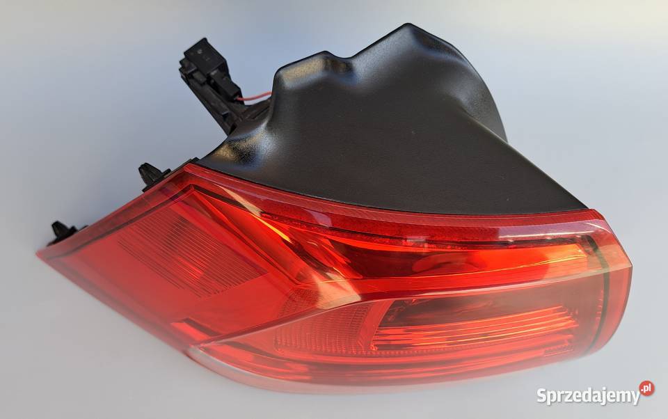 Lampa Tylna Lewa VW Golf VII 7 Hatchback Valeo Mielęcin