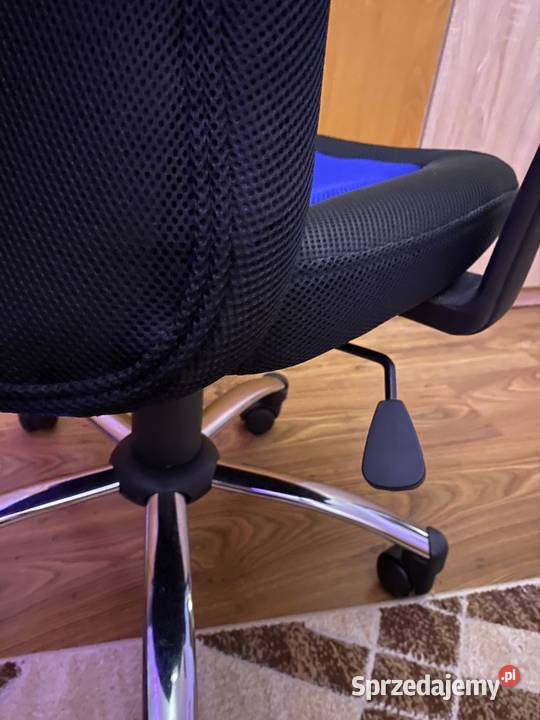 Fotel biurowy obrotowy