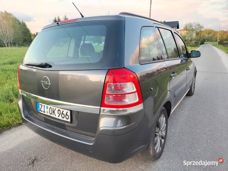 Opel Zafira 16 115 7osobowa klima idealny stan z Krosno