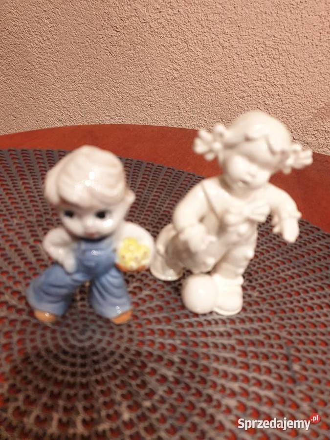 Dwie figurki ceramiczne dzieci mazowieckie Radom