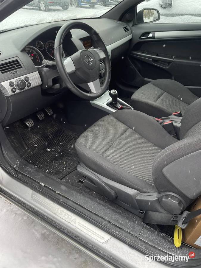 OPEL ASTRA H GTC 16 Katowice