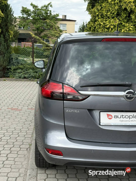 Opel Zafira Rezerwacja C 2011 światła LED śląskie