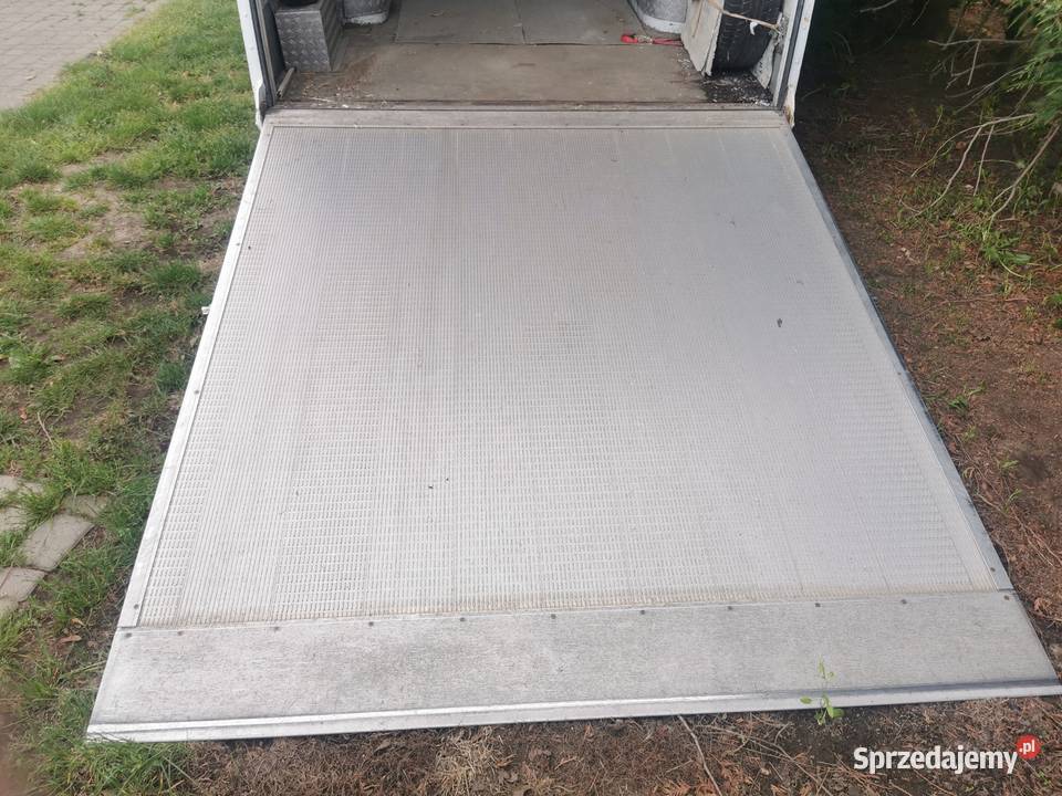 Renault master 25 dci kontener Rok produkcji 2005