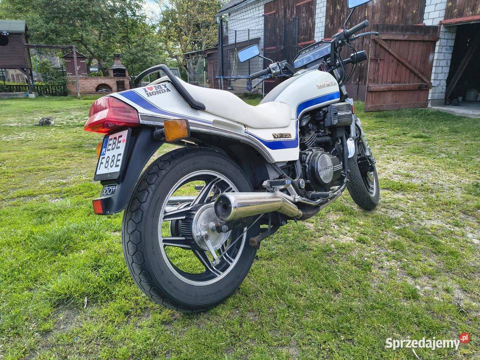 Honda VF750 sabre 750cm3 Motocykle, skutery, quady łódzkie Korczyska