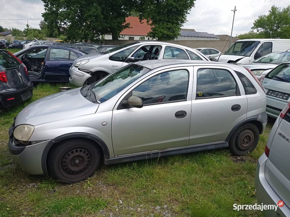 Opel Corsa 17 55 kW 2001 r dawca części Szklarka Myślniewska