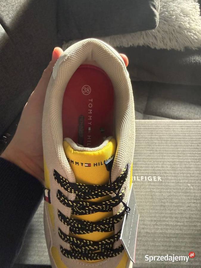 NOWE Sneakers Tommy Hilfiger 38 łódzkie Aleksandrów Łódzki