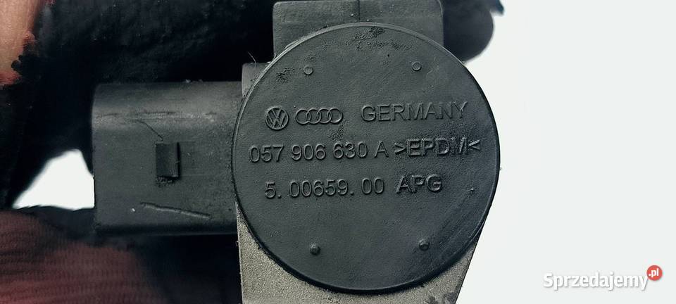 ELEKTROZAWÓR AUDI A8 D3 057906630A Lipno
