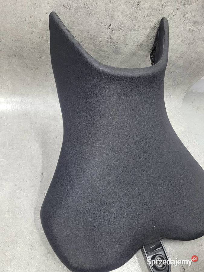 SUZUKI GSX8R GSX 8 R OEM SIEDZENIE KANAPA FOTEL Nowy Tomyśl sprzedam