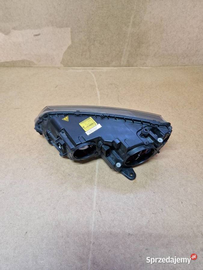 Skoda octavia III lampa prawy przód przód prawy Lampy przednie Złotoryja