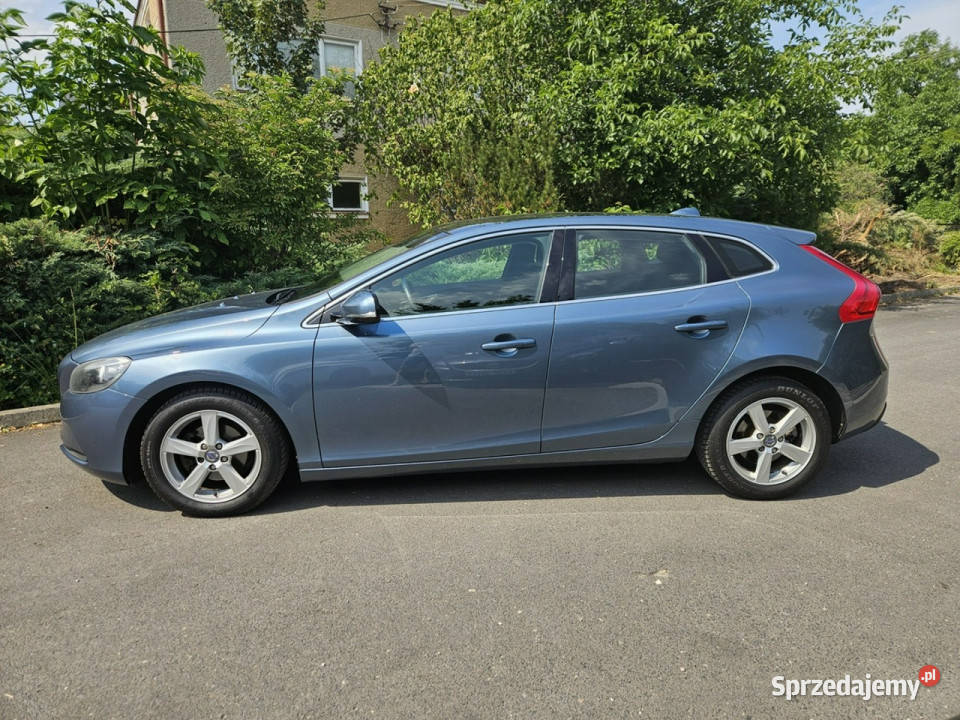 Volvo V40 Ładne i Zadbane Panorama dach wielofunkcyjna kierownica V40 Opoczno