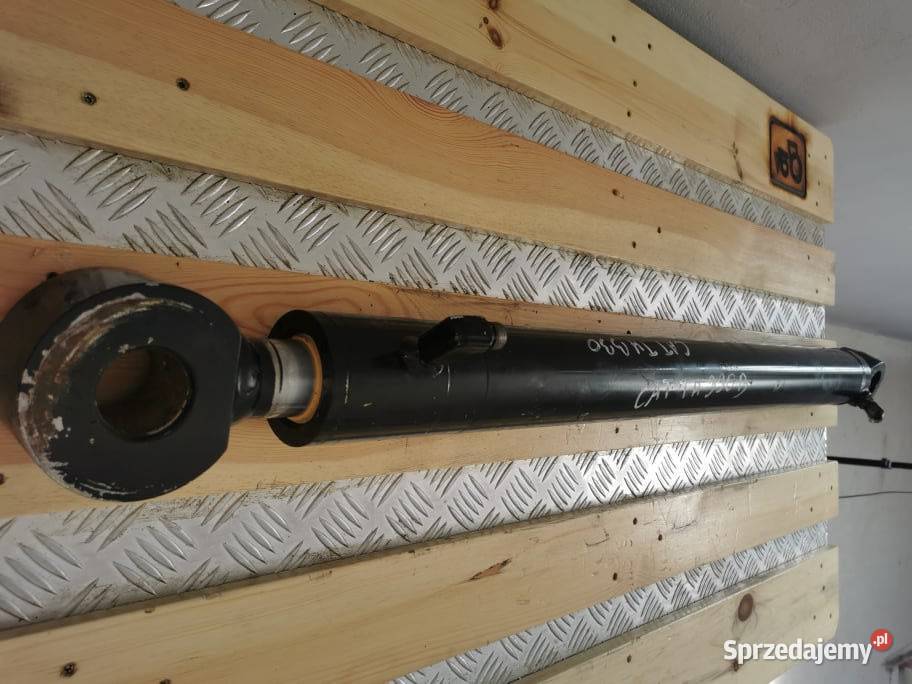 Siłownik poziomowania CAT 330 Wilkowo