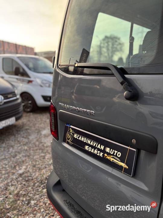 VW Transporter T6 Long 20 TDI 9 osobowy Salon 1998cm3 Reda