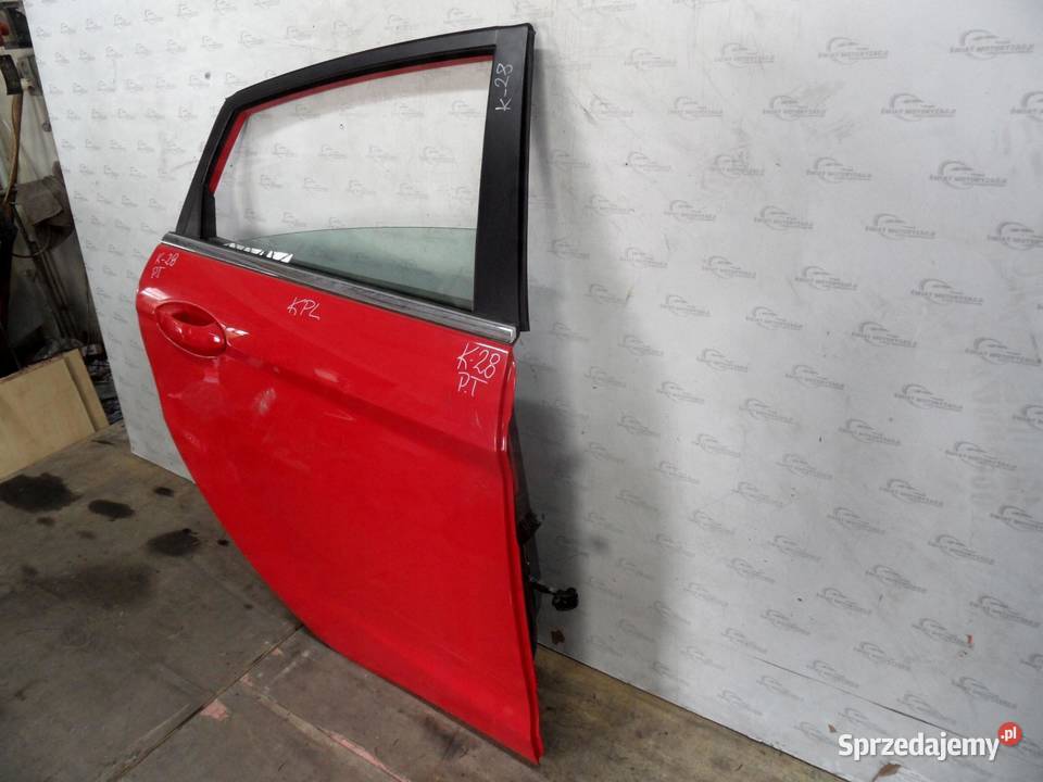 FORD FIESTA MK7 VII 11r drzwi prawy tył