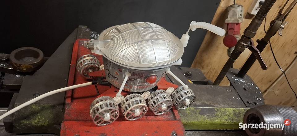 Zabawka Łunochod PRL łazik kosmiczny sprawny Włodawa