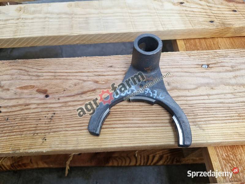 Widełka skrzyni biegów DeutzFahr Agrolux 475 Byków