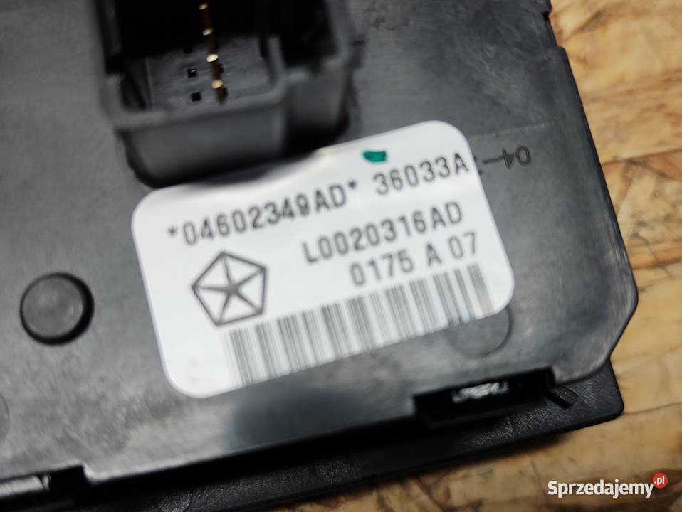 Włącznik Przełącznik Świateł Chrysler 300c osobowe Pleszew