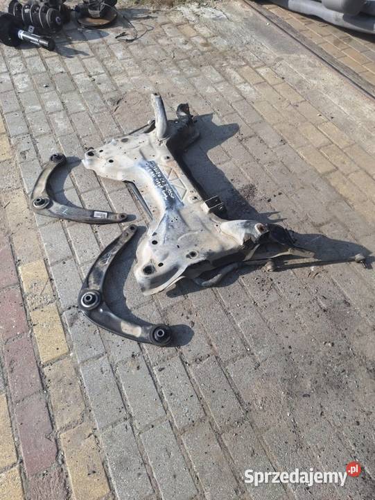 SankiBelkaKołysanka przód Citron C4 Picasso 16 Gostynin