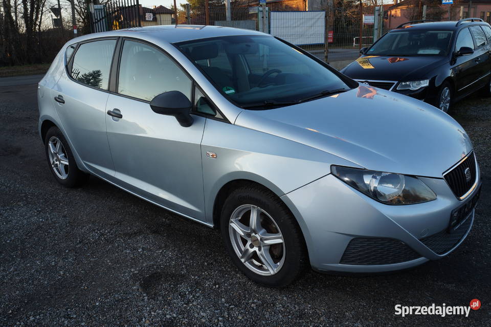 14 benzyna 85 5 drzwi zarejestrowany centralny zamek Częstochowa sprzedam