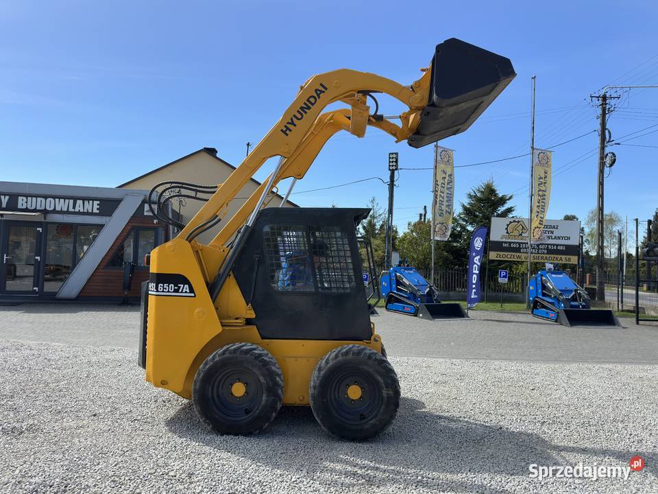 Miniładowarka Bobcat Hyundai HSL6507A Ładna 4x4
