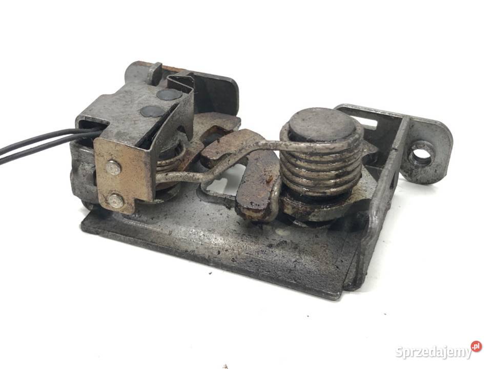 ZAMEK MASKI PRAWY BMW E70 SUV 0613