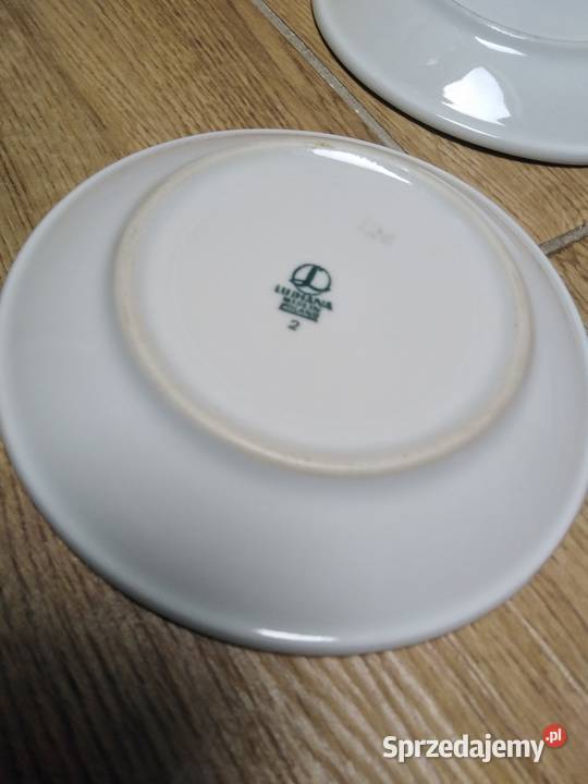 Spodki filiżanek Lubiana Nowa Karczma