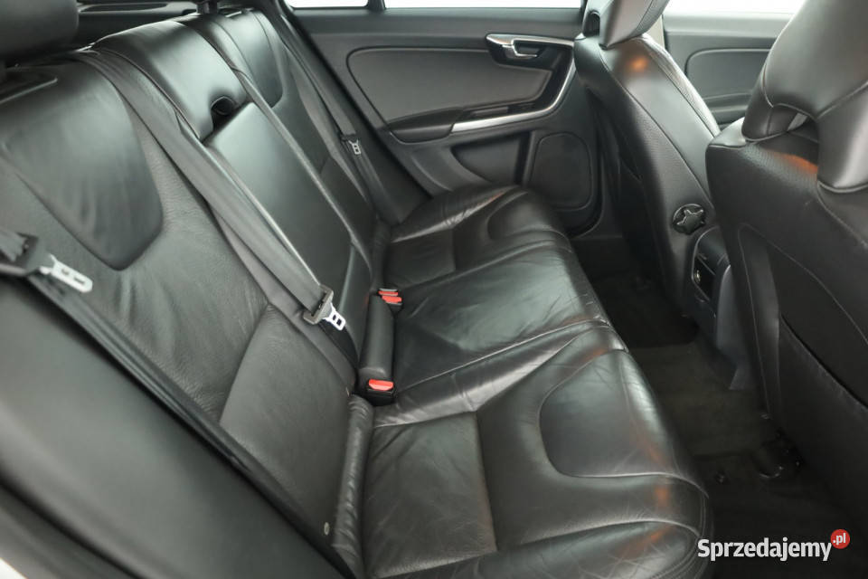 Volvo V60 D3 20 120KM Samochody osobowe Piaseczno sprzedam