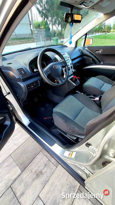 Toyota Corolla Verso 16 VVTi 110 zadbana 7 osób wspomaganie kierownicy Niedomice