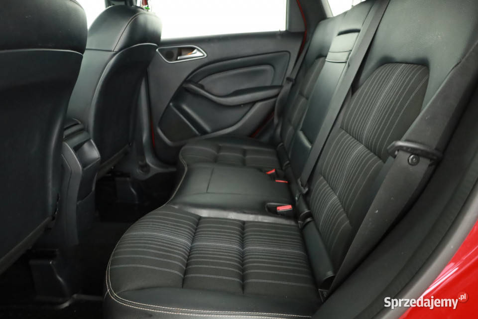 Mercedes B B 200 wielofunkcyjna kierownica