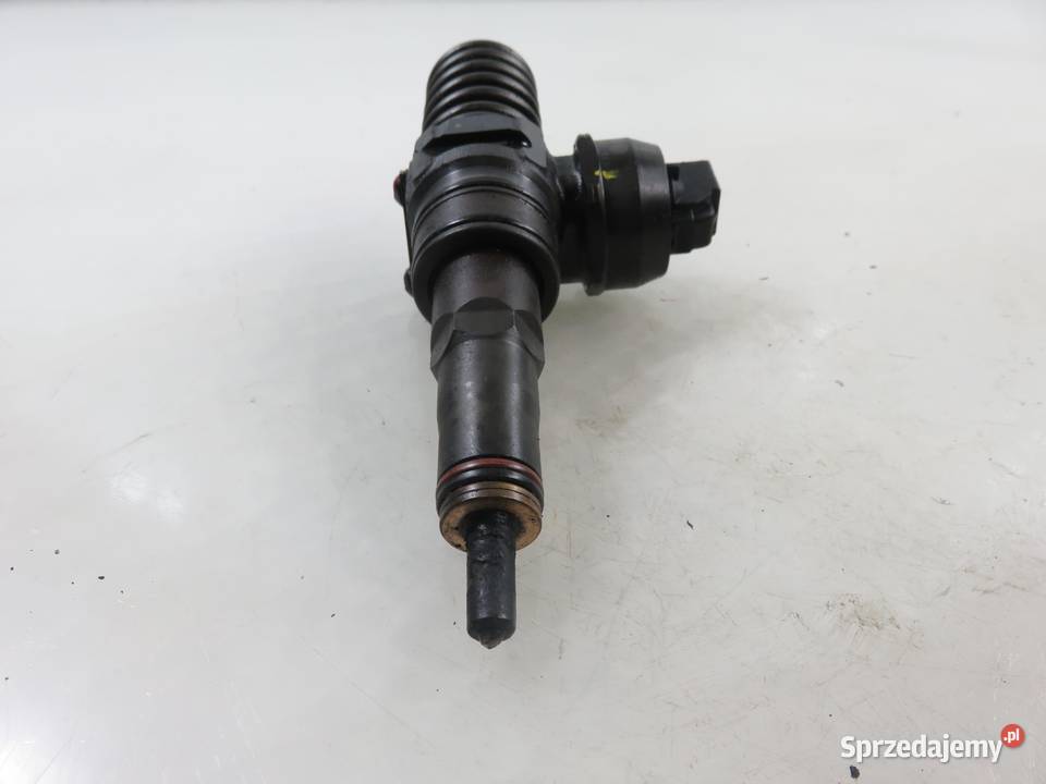 POMPOWTRYSKIWACZ VW GOLF PLUS 19 TDI 038130073AG osobowe