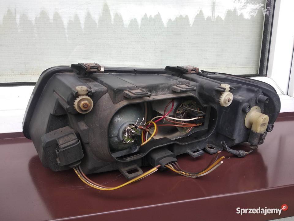 Audi A3 8L LIFT FL lampa przednia prawa Sieradz