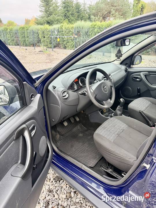 Dacia Duster 16 benzyna 2011r garażowany