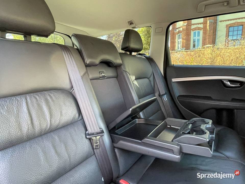 VOLVO V70 2013 D4 ZADBANE mazowieckie
