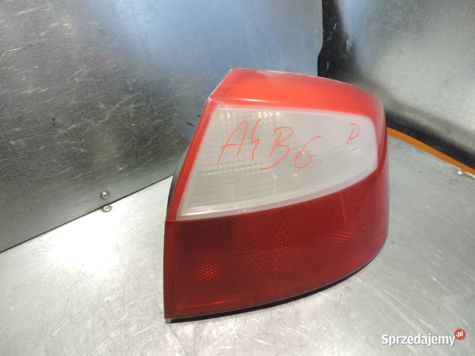 LAMPA PRAWY TYŁ AUDI A4 B6 SEDAN osobowe małopolskie Nowy Sącz