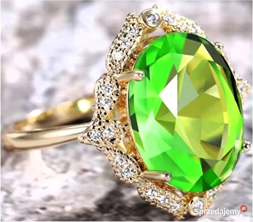 Piękny Złoty Niepowtarzalny Pierścionek z Biżuteria