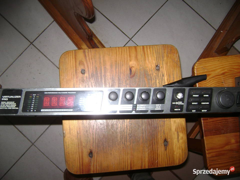 Efekt Virtualizer Wokalizer Behringer DSP2024P Cieszanów