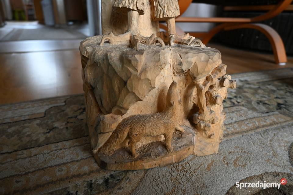 Rzeźby drewniane orły z rozpostartymi skrzydłami Kielce