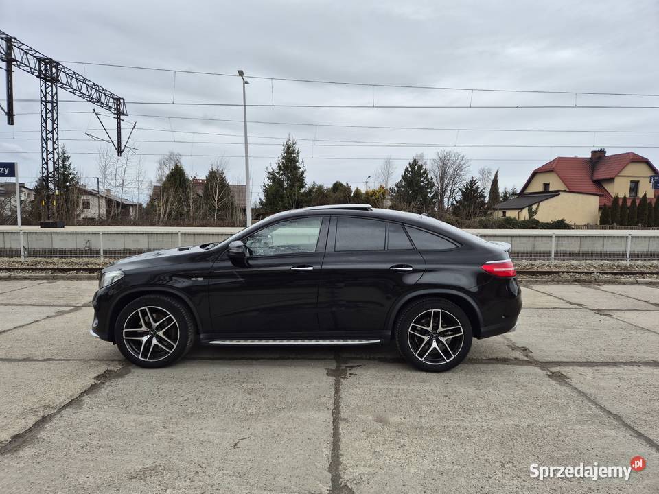 FVAT 23MercedesBenz GLE CoupeAMG 43 4MATIC Salon czarny