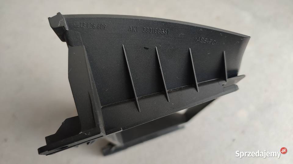 Ramka wyświetlacza Opel Astra H Rudnik