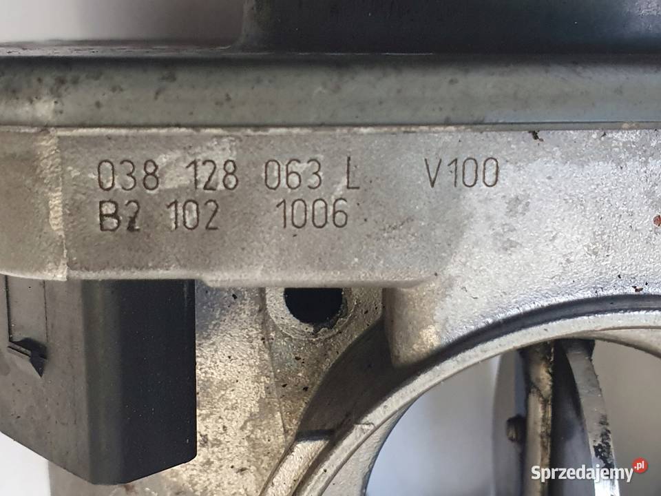 PRZEPUSTNICA VW Golf V 20 TDI 038128063L Chełm