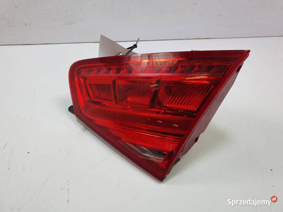 LAMPA W KLAPE PRAWA AUDI S8 D4 4H0945094 A8 LED