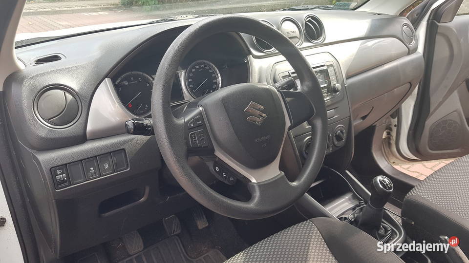 Suzuki Vitara 16 Comfort 2017 stan gniazdo USB Warszawa sprzedam