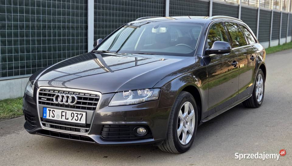 AUDI A4 B8 20TDI 170 CR 2009r QUATTRO Humniska