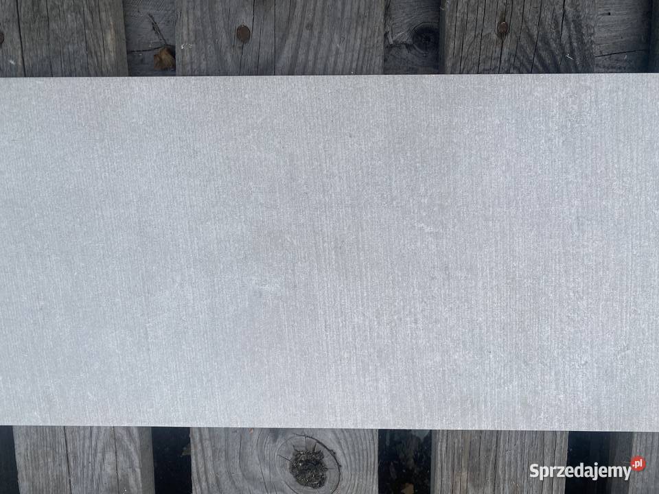 Glazura płytka ścienna sunset gris 25x75 firmy Reguły